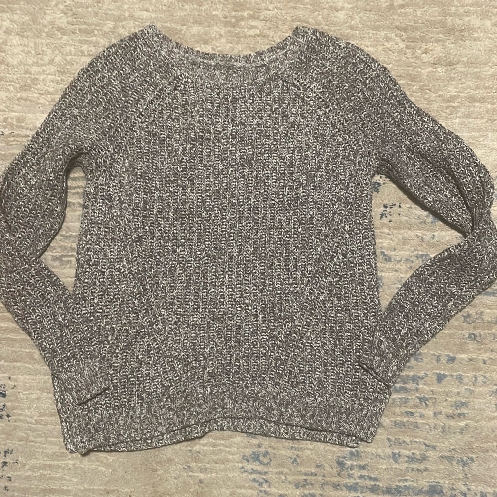 American eagle sweater. Size xs.